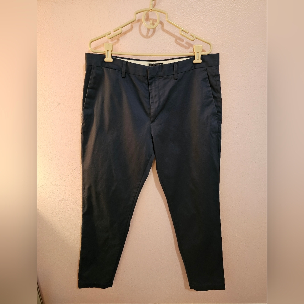 Men's Banana Republic Navy Blue Mason Athletic Tapered Fit Chinos